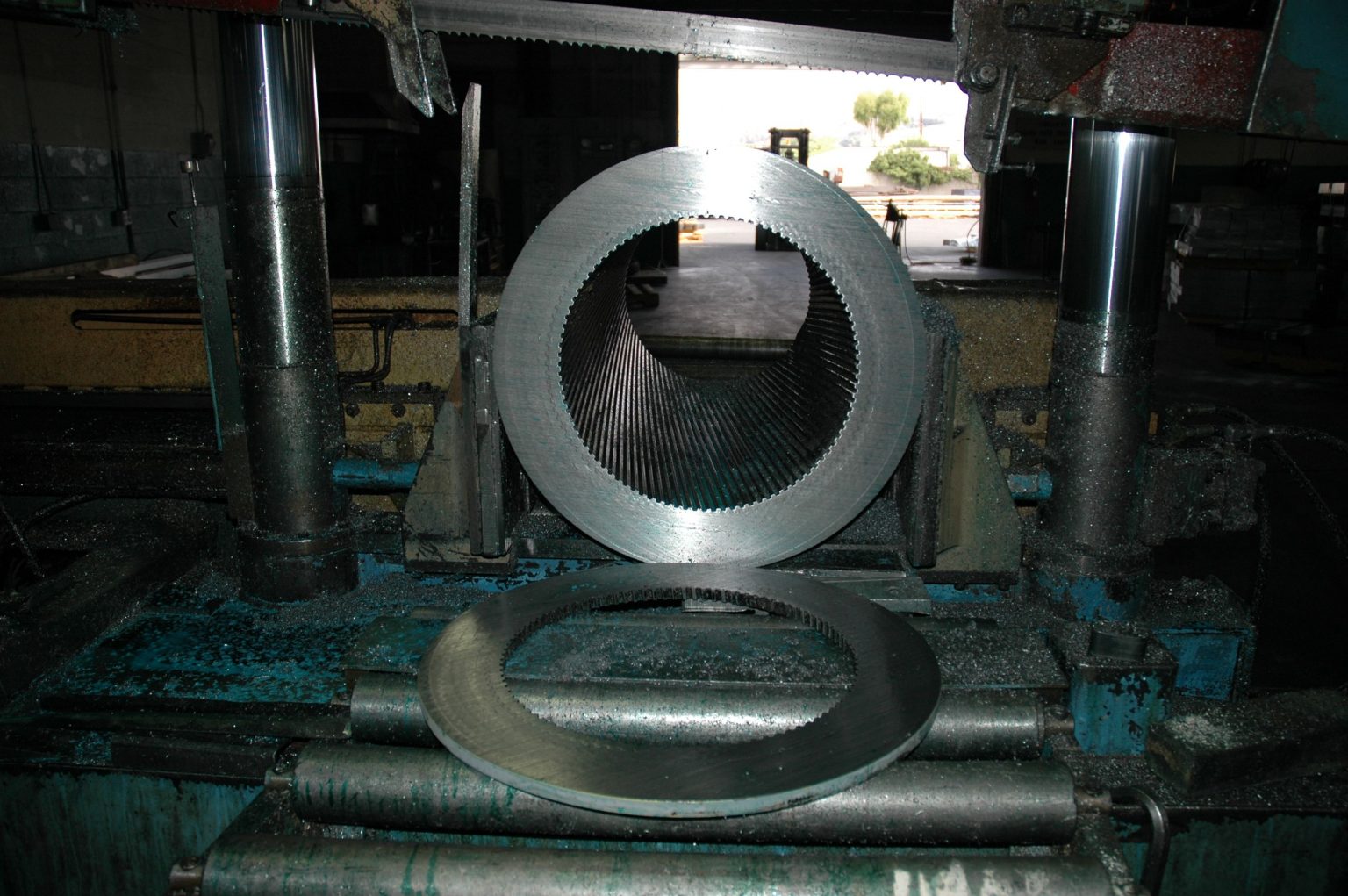High-Precision Circular Metal Cutting and Ring Processing.